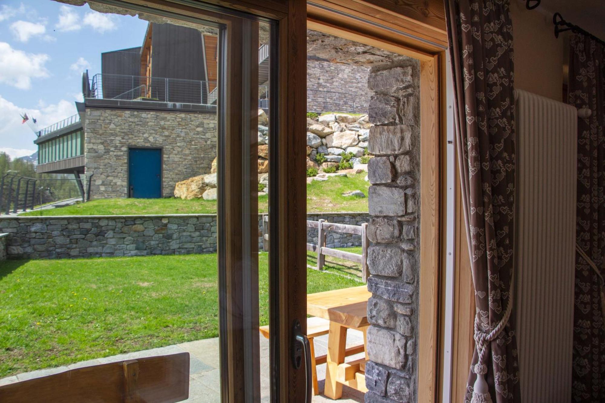 Maison Carrel Elegant 1 Daire Breuil-Cervinia Dış mekan fotoğraf